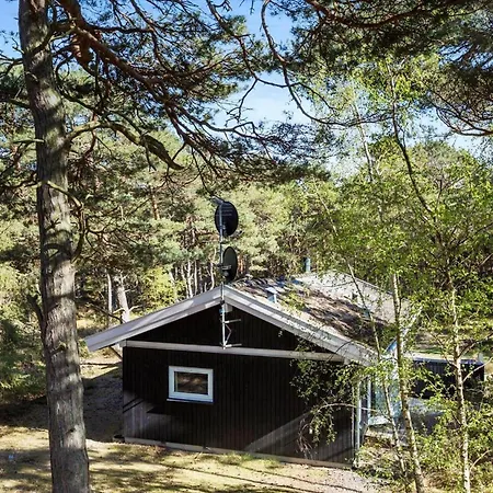 2734-nexo-sirenevej-20 * Neksø
